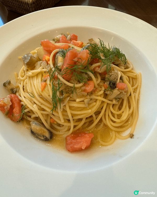 去到東京一定要去HARBS食蛋糕！今次試咗佢個lunch s...