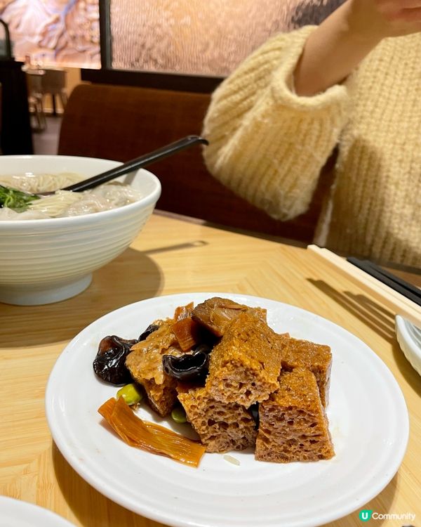 銅鑼灣食lunch😋 翡翠拉麵小籠包抵食推介！