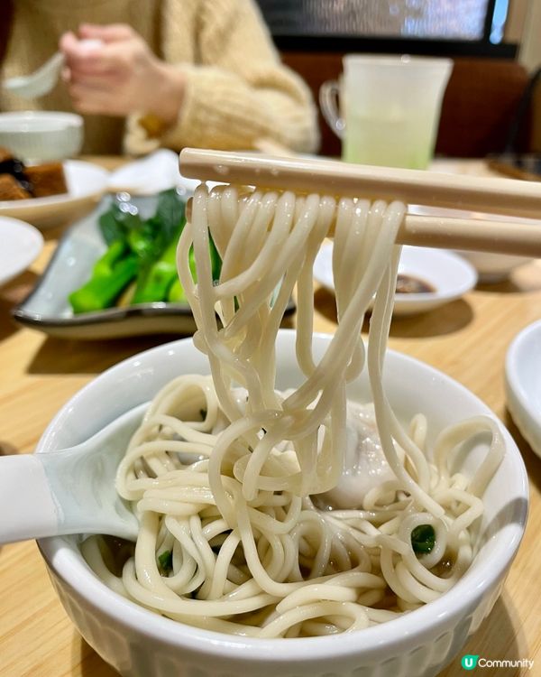 銅鑼灣食lunch😋 翡翠拉麵小籠包抵食推介！