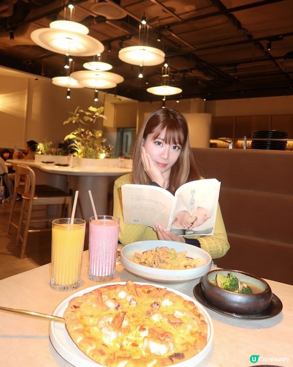 康城文青 cafe ☕📚 以書易啡，文化慈善！