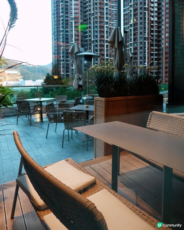 康城文青 cafe ☕📚 以書易啡，文化慈善！