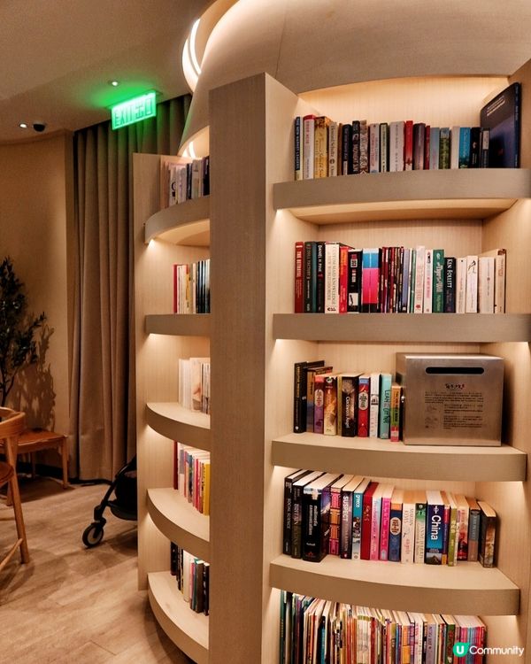 康城文青 cafe ☕📚 以書易啡，文化慈善！