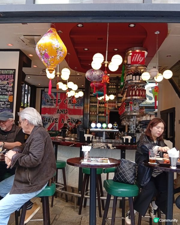 蘭桂坊打卡，充滿農曆新年氛圍！🏮🎉