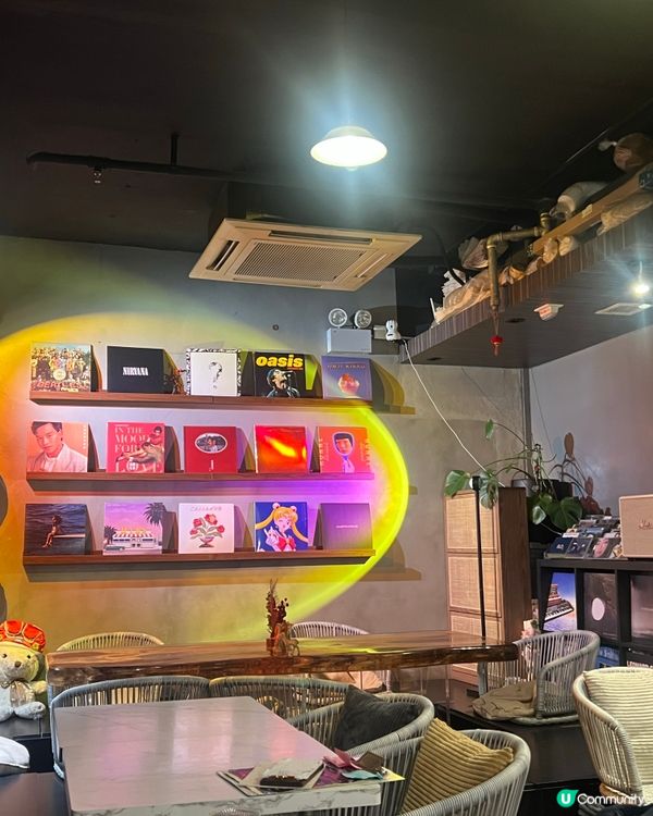 銅鑼灣文青打卡Cafe☕️🌕  
#月球黑膠餐廳 #高質美食 