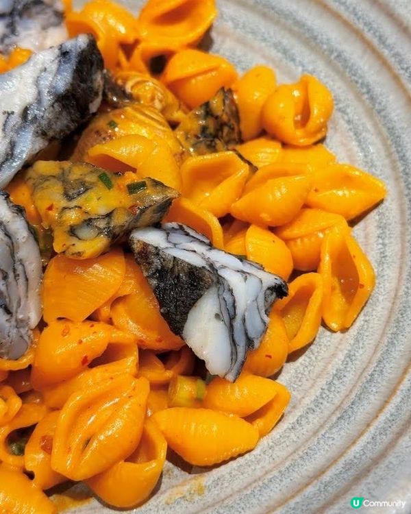 鰂魚涌屹立不倒！4年Cafe小店❤️‍🔥雲石墨魚餅海膽汁貝殼粉