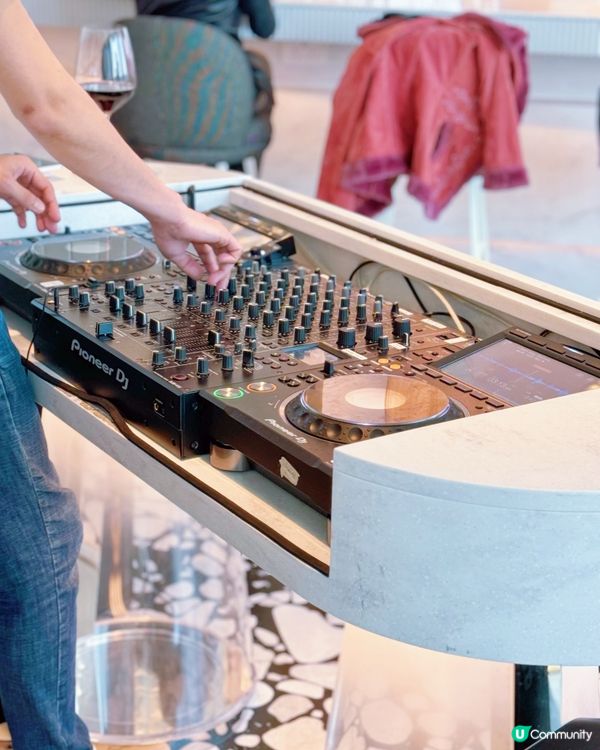 尖沙咀高層海景嘆任食海鮮早午餐 🦪🍷