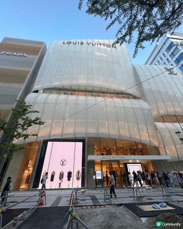 日本最大LV旗艦店！仲有LV Cafe😍