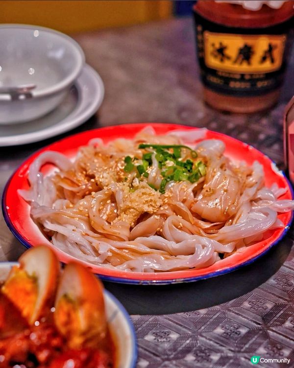 榕樹頭雞煲🐔 正宗老廣風味，懷舊氣息滿滿！