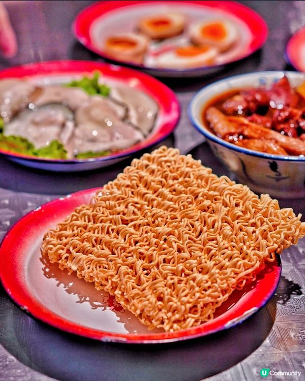 榕樹頭雞煲🐔 正宗老廣風味，懷舊氣息滿滿！