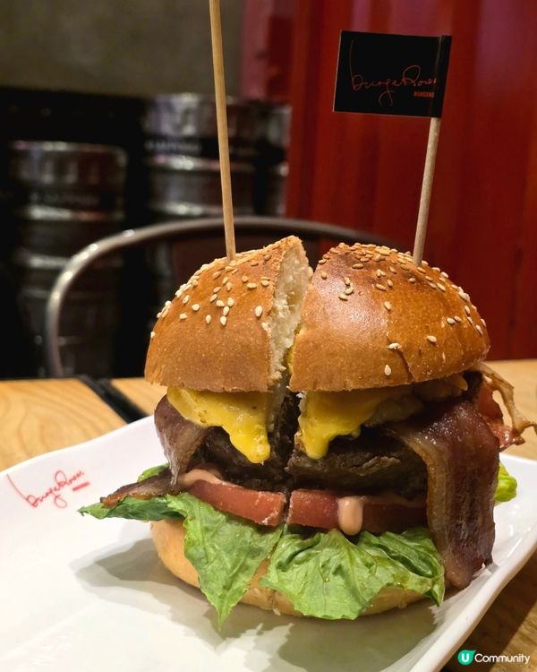 人氣美式漢堡就在這美食街