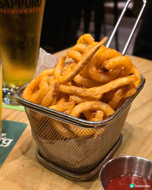 人氣美式漢堡就在這美食街