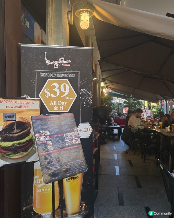 人氣美式漢堡就在這美食街