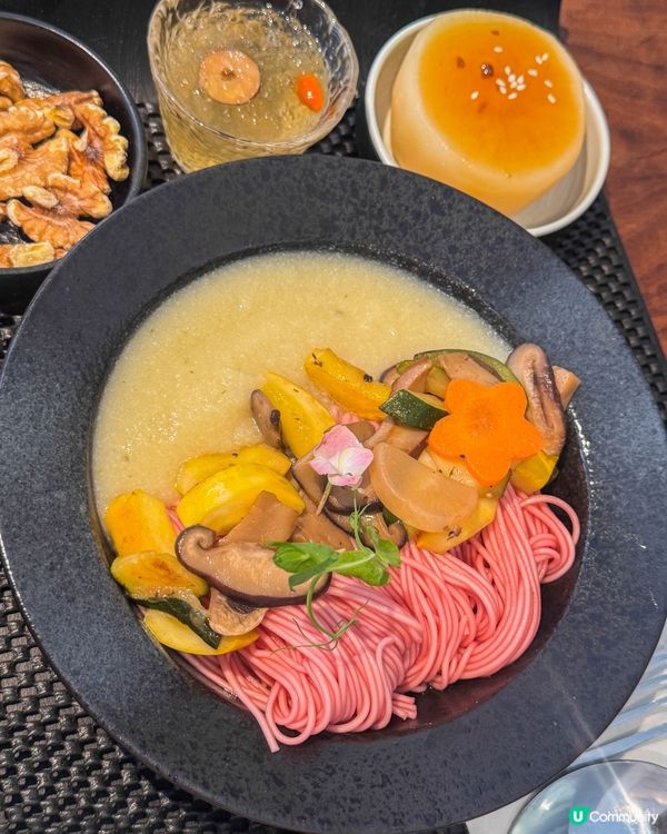 素某 So’N：文青風素食+獨特茶飲體驗 🌿