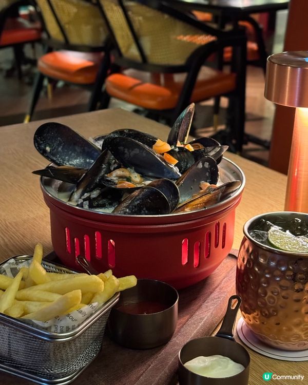 中環法式小酒館🍷 復古浪漫，情侶約會首選！