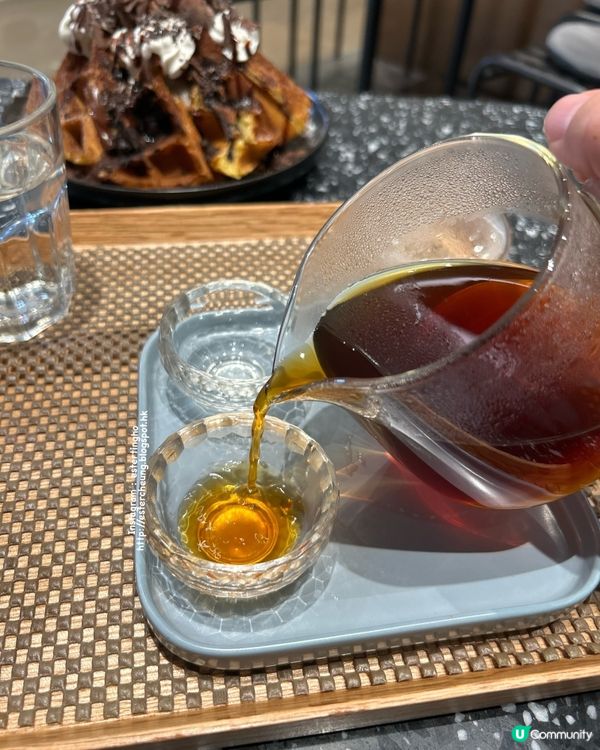 朱古力控必食 💕 三重朱古力窩夫配朱古力雪糕 🍫