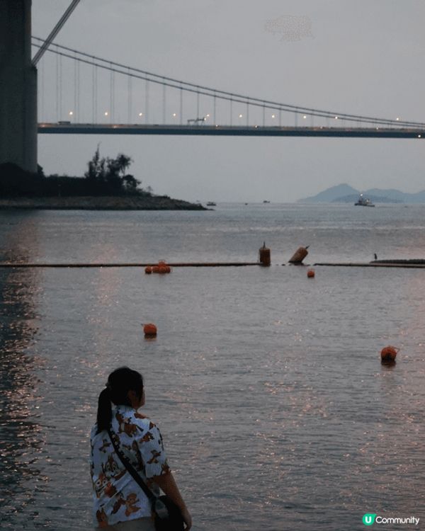 堅尼地城海旁等日落嘅時候影相會好靚