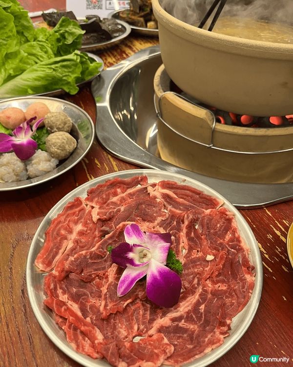 🍽️ 紅油老蔣炭爐火鍋