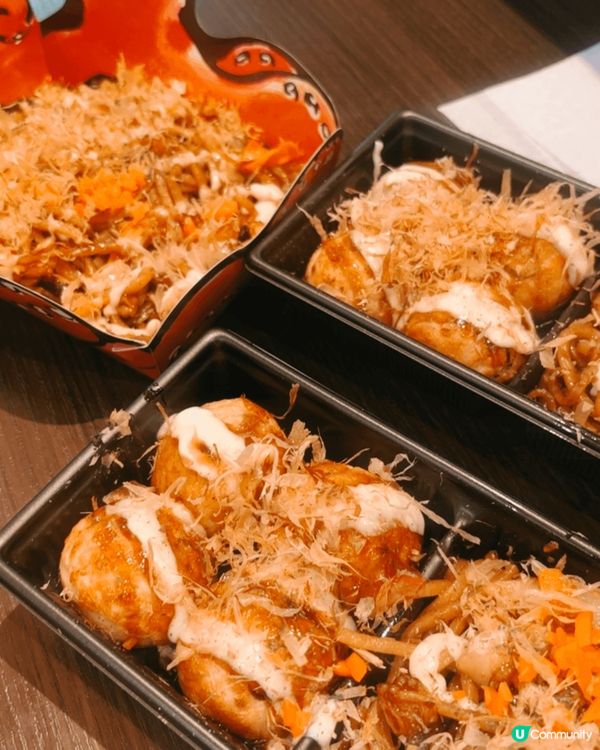 在世界各地尋找美食 為美食拍下照片 可以透過照片留住回憶及味...