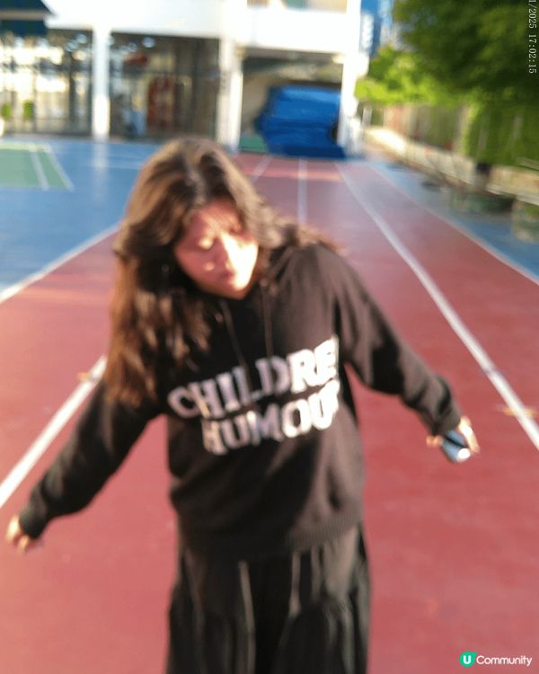 當中的圖片是我回到母校 當時有很多不同的情緒 而我想好好記底...