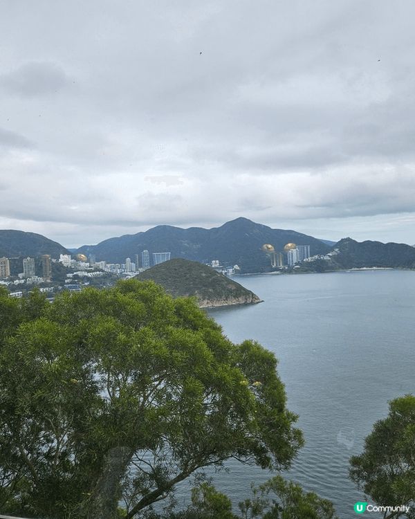 打卡點為香港地區，分別有西九文化區，香港海洋公園，值得推介海...