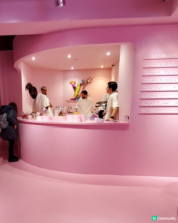 LOUIS VUITTON x MURAKAMI Cafe 