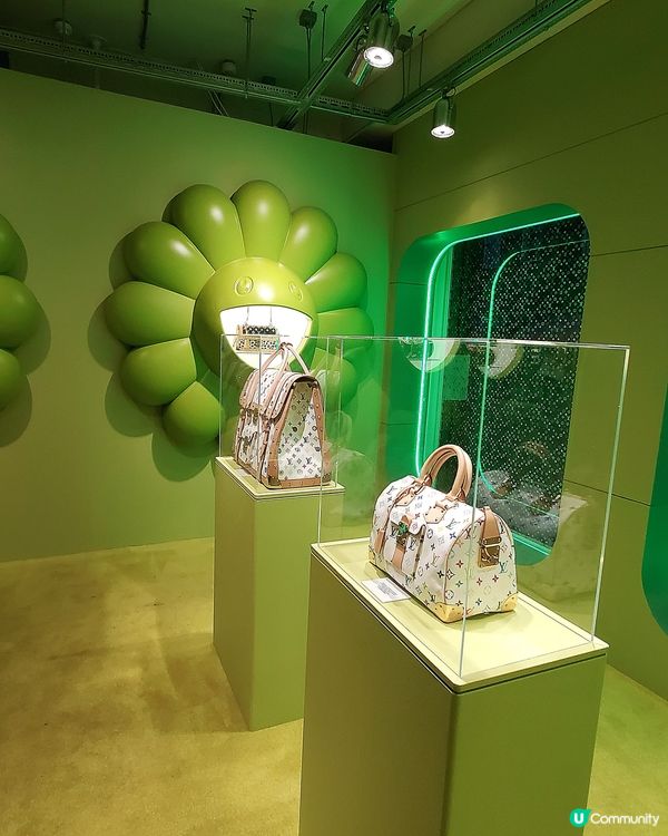 LOUIS VUITTON x MURAKAMI Cafe 