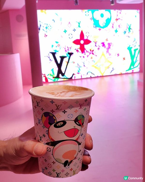 LOUIS VUITTON x MURAKAMI Cafe 