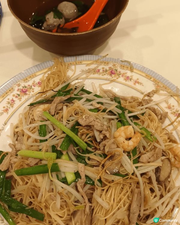 上環.皇后街 熟食檔 的潮州 炒麵線、牛丸湯及綠豆清心丸，必...