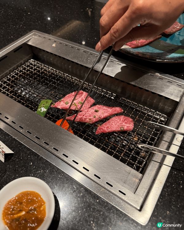 沖繩國際通一間酒店內嘅燒肉餐廳。使用沖繩和牛。材料新鮮，簡單...