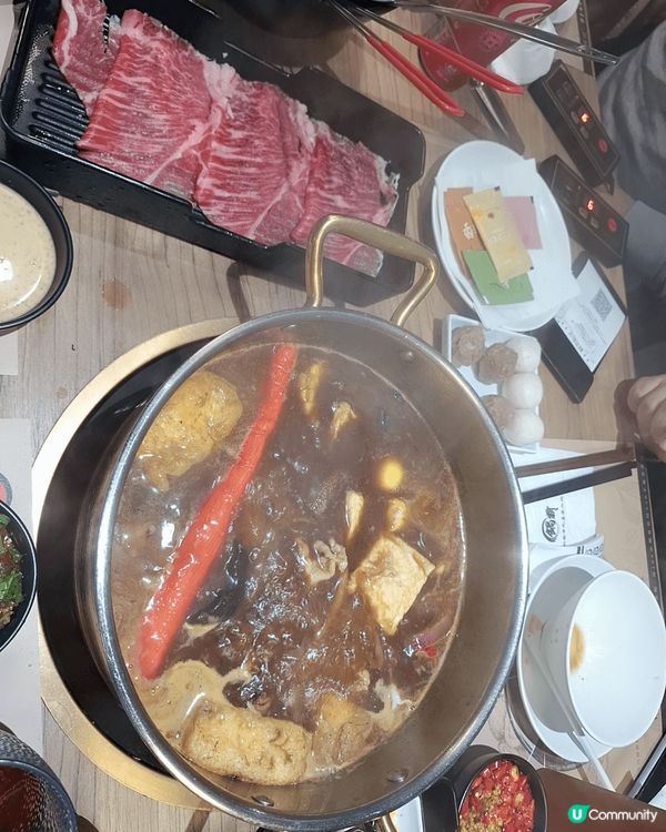 冬天嘅時候，一班朋友最啱食咩？當然就是火鍋啦！(個人認為)