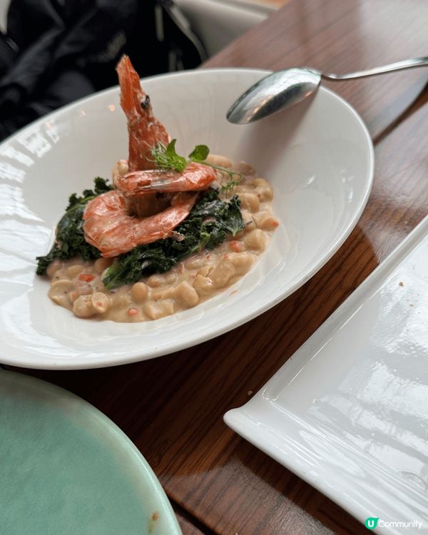 尖沙咀酒店下午茶 名牌朱古力特制菜單，軟雪糕任食，配旋轉甜品...