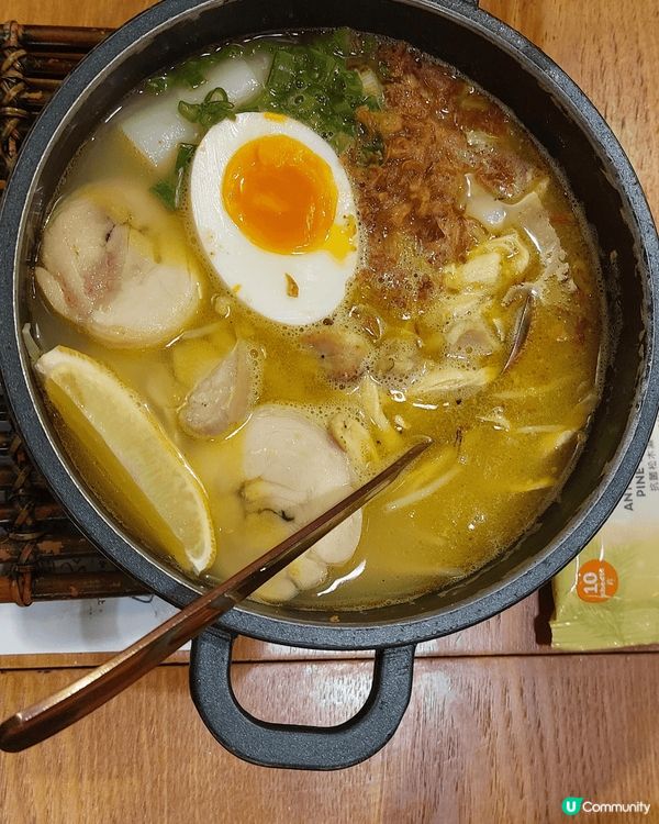 佳記甜品，夠火喉，木瓜糖水好入味，十分滋潤。