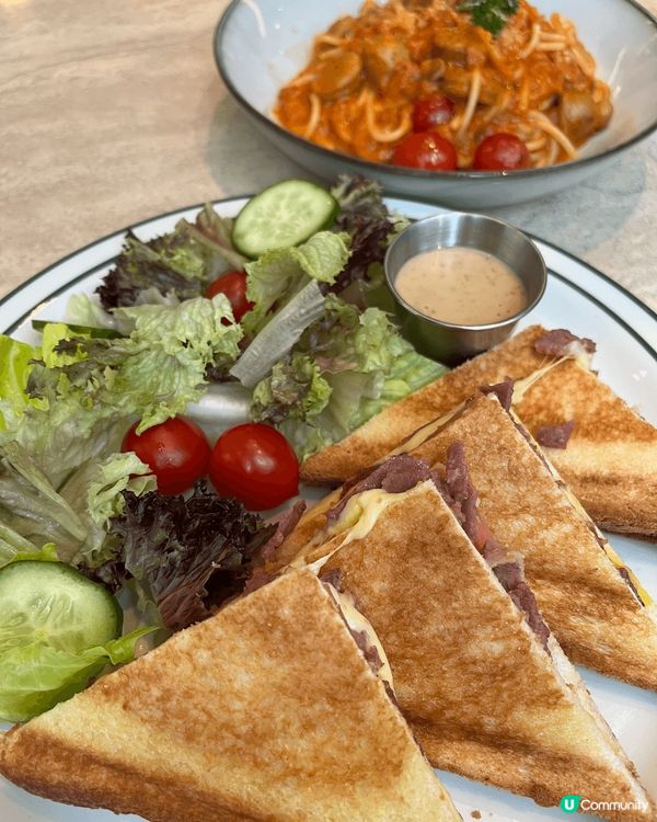 位於深圳的Ge bake是一間輕食店，最喜愛的是他家的疏乎厘...