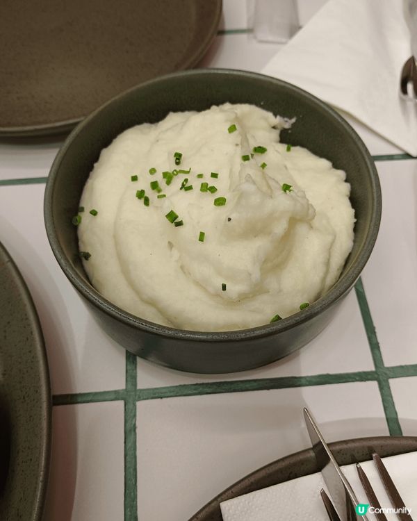 喜歡食雞嘅人要去試吓呢間Jikka燒雞，整得好美味燒到好靚，...