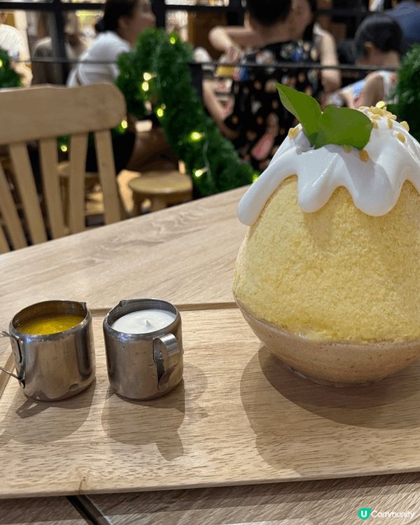 每次去曼谷必食嘅食品，有當地嘅斑斕小蛋糕，小蛋糕不但充滿斑斕...