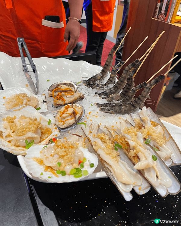 旺角海鮮蒸氣火鍋 海鮮好新鮮好鮮甜 食完所有海鮮精華滲入粥底...