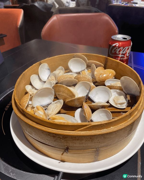 旺角海鮮蒸氣火鍋 海鮮好新鮮好鮮甜 食完所有海鮮精華滲入粥底...