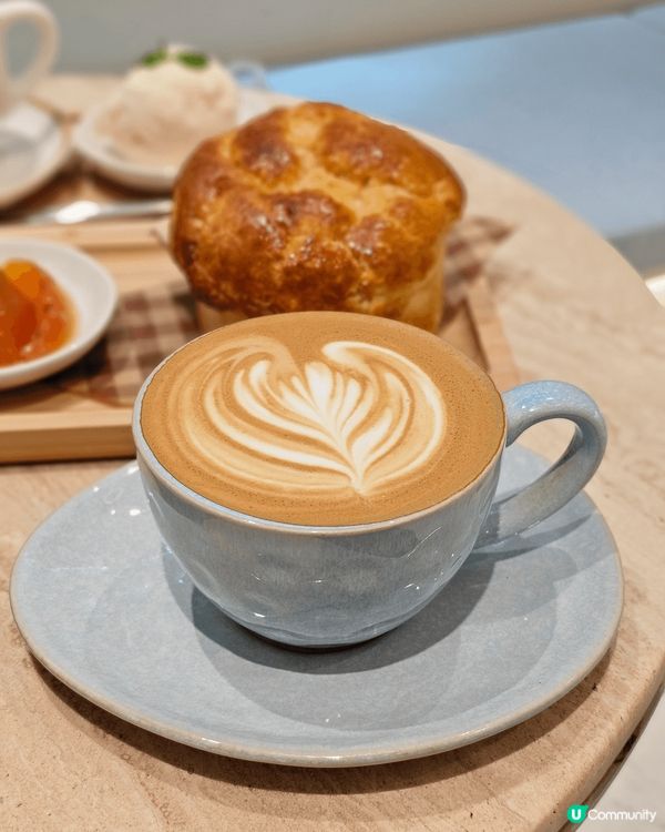 今日生日去咗灣仔in:joi🍽️藍白系小清新風格 🌊大門設計...