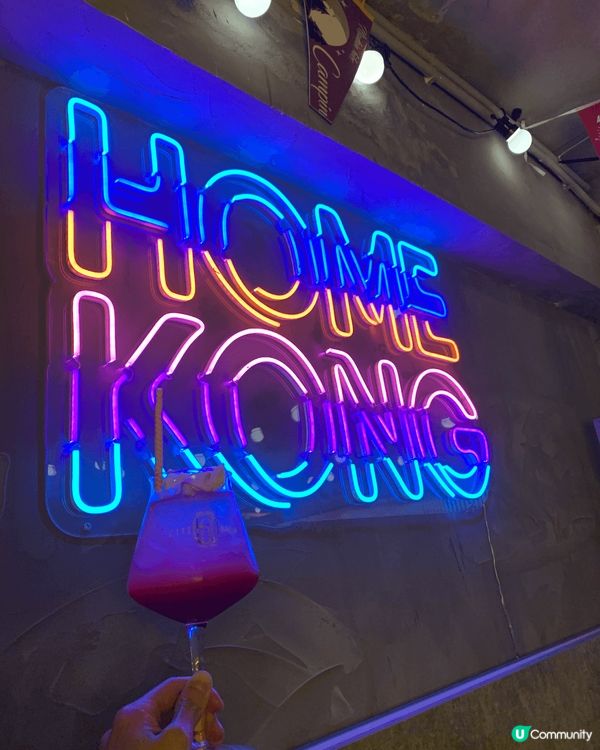 朋友幫我慶祝生日，餐廳好有心，碟上裝飾得好靚！