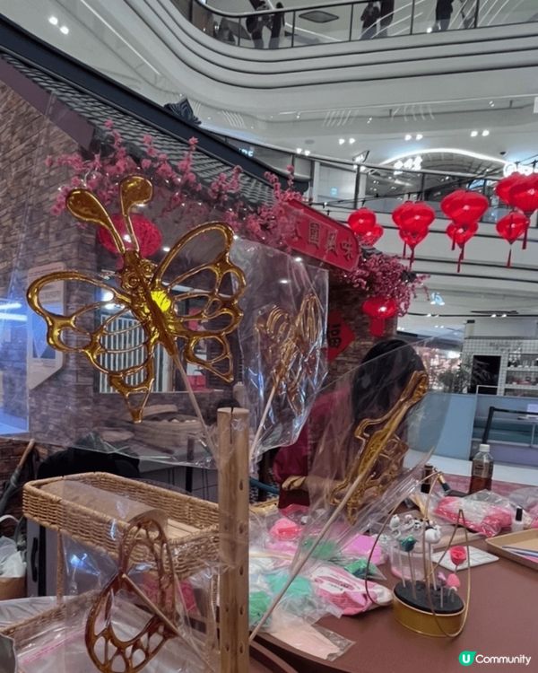 元宵節當日，圍方提供中國傳統美食「糖畫公仔」，為大家帶來甜甜...