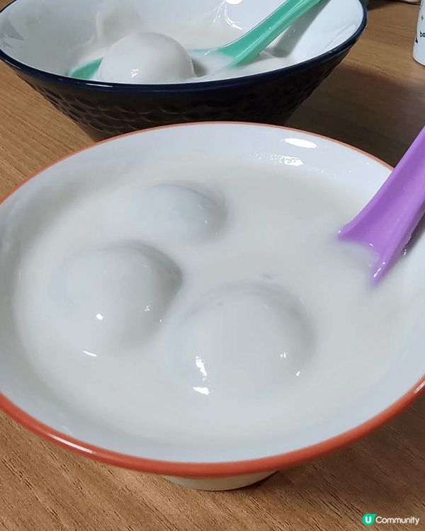 喜歡周圍食吓不同美食，最近至愛食餃子及串燒，新鮮又好味，而每...