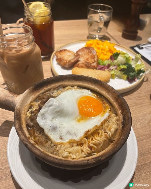 煲仔沙嗲牛麵 🍜 熱辣辣😋