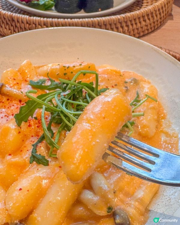 打卡感滿滿｜味道和價錢有待商榷的韓式西餐