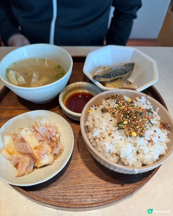 開揚環境的日式定食午餐