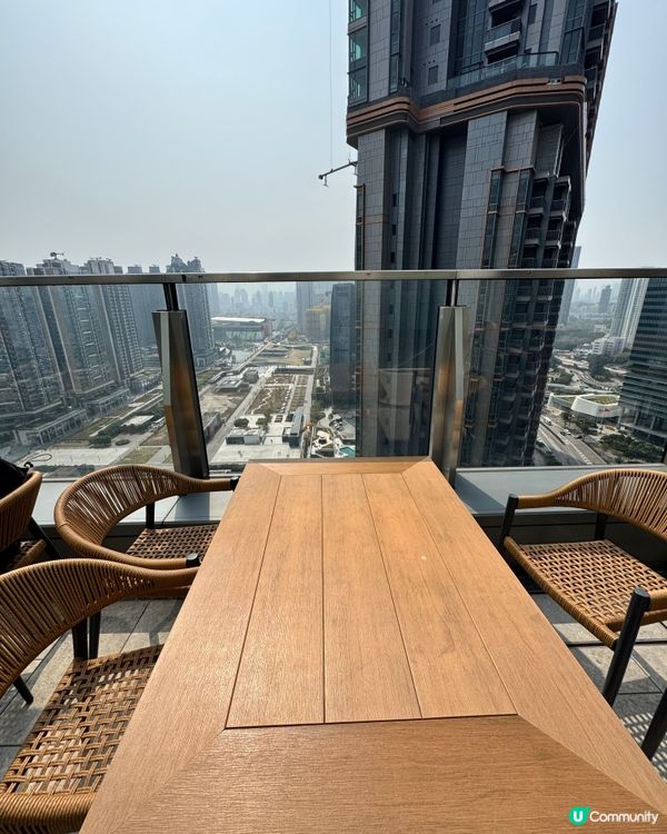 開揚環境的日式定食午餐