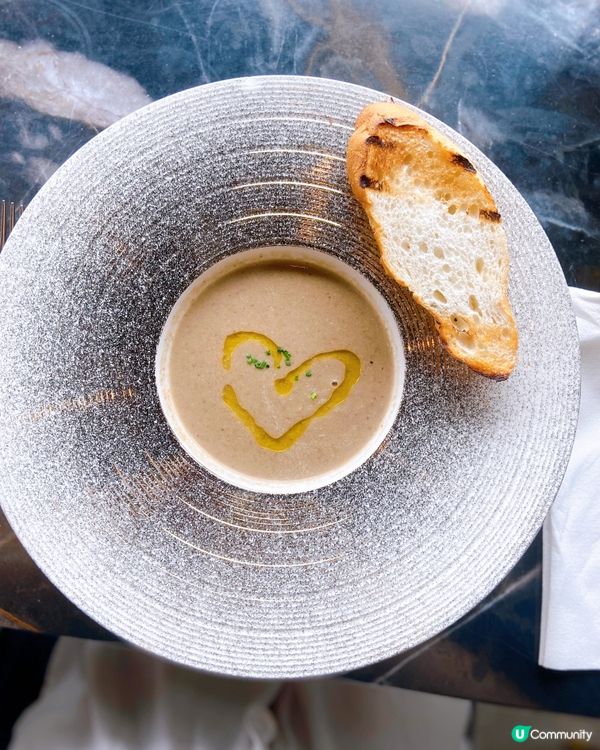 ## 東涌海景嘆扒🥩浪漫約會🥰