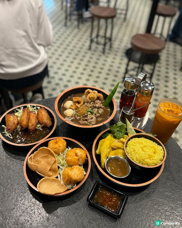 尖沙咀地道船麵🍜 泰濃麵午市免加一！超嫩滑海南雞！