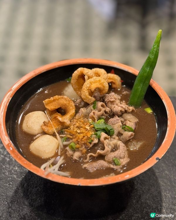 尖沙咀地道船麵🍜 泰濃麵午市免加一！超嫩滑海南雞！