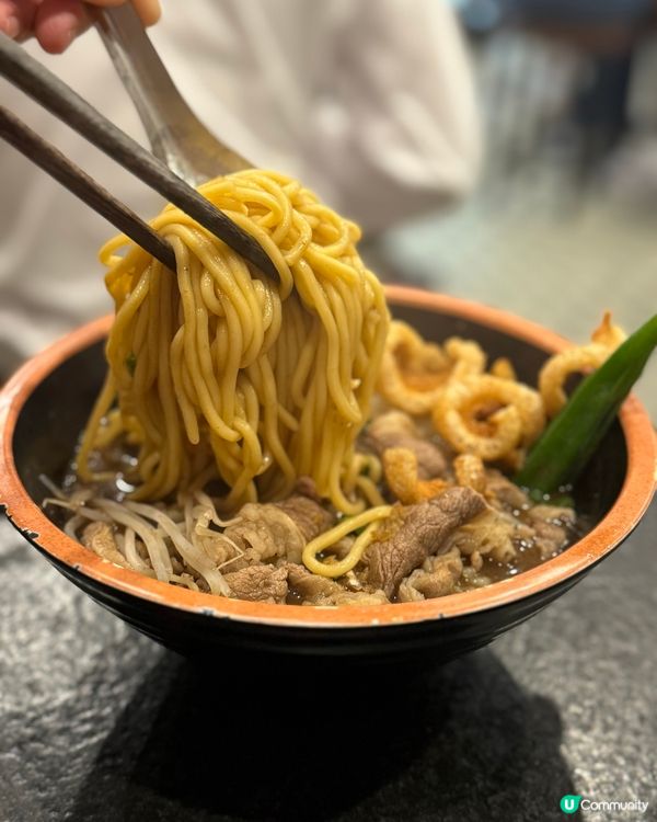 尖沙咀地道船麵🍜 泰濃麵午市免加一！超嫩滑海南雞！