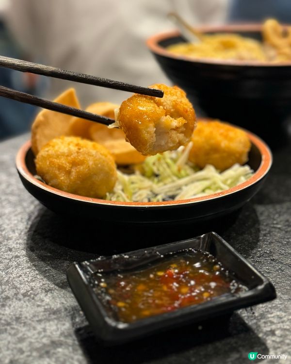 尖沙咀地道船麵🍜 泰濃麵午市免加一！超嫩滑海南雞！
